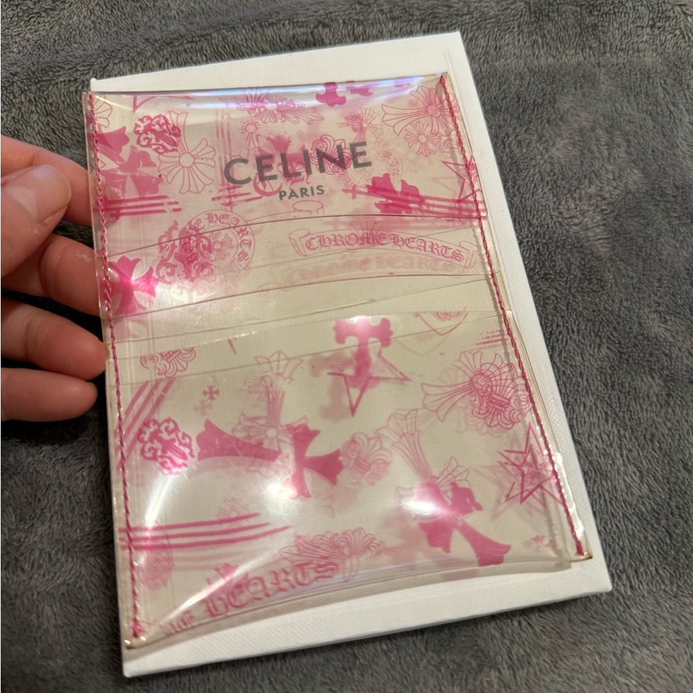 Chrome heart plastic card holder pink🩷